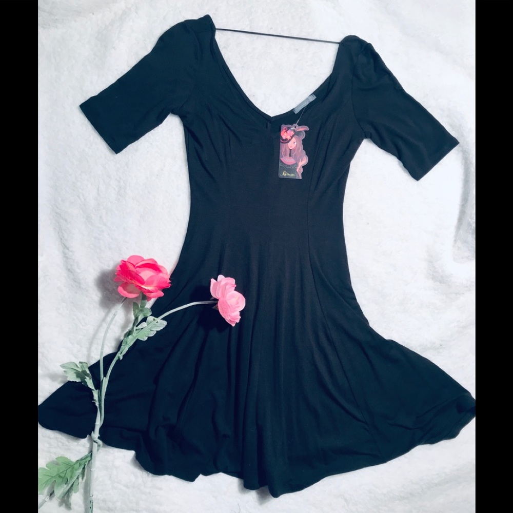 SOPRANO Dress NWT 3/4 length sleeve